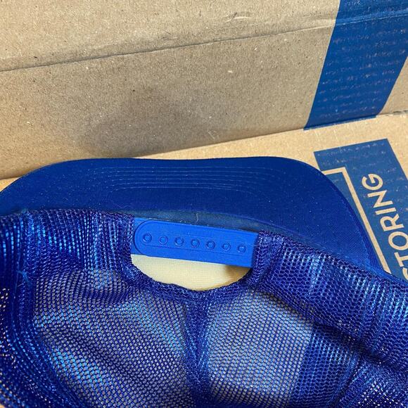 90s white and blue trucker - Picture 4 of 4